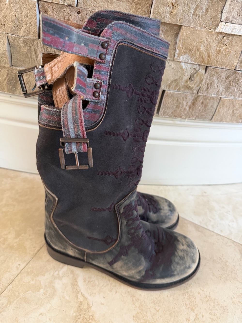 Free People Vintage leather Boots Size 7